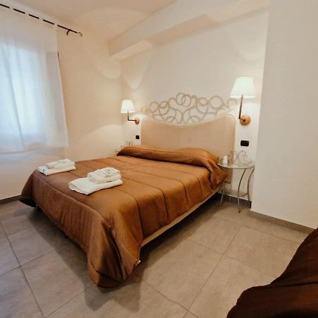 Casa Di Fiore Bad And Breakfast Bed and Breakfast San Giovanni in Fiore Exteriör bild
