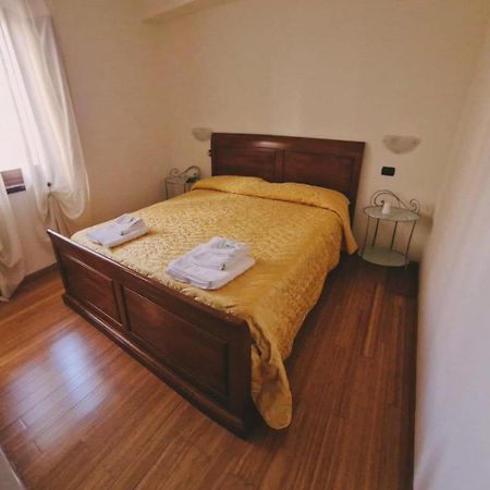 Casa Di Fiore Bad And Breakfast Bed and Breakfast San Giovanni in Fiore Exteriör bild