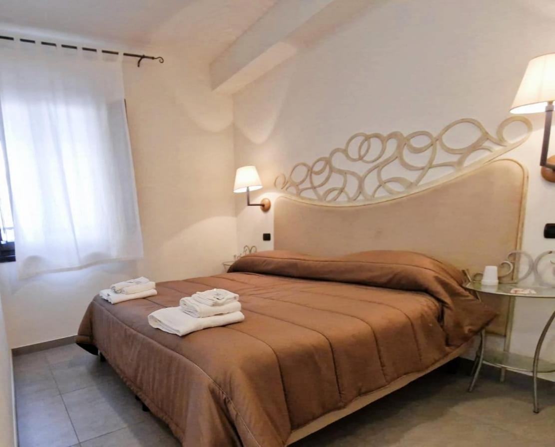 Casa Di Fiore Bad And Breakfast Bed and Breakfast San Giovanni in Fiore Exteriör bild